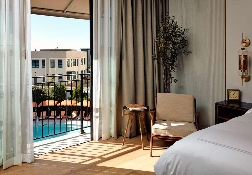 The Global Ambassador Hotel Phoenix Quarto foto
